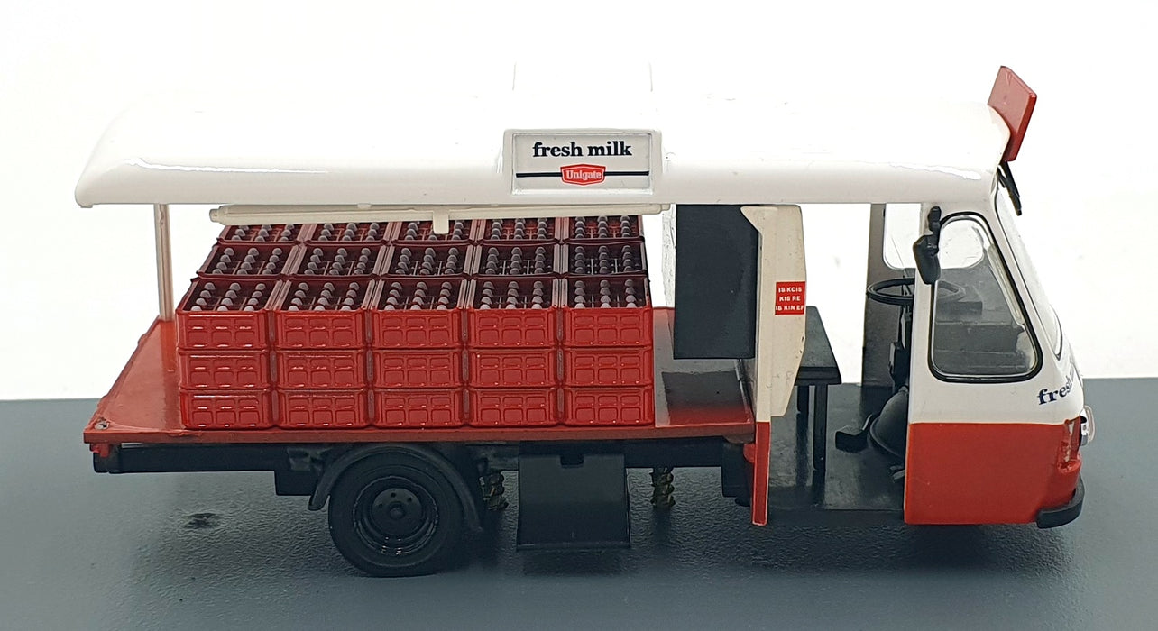 007 Fabbri 1/43 Scale Bond Model Rangemaster Milk Float The Living Daylights