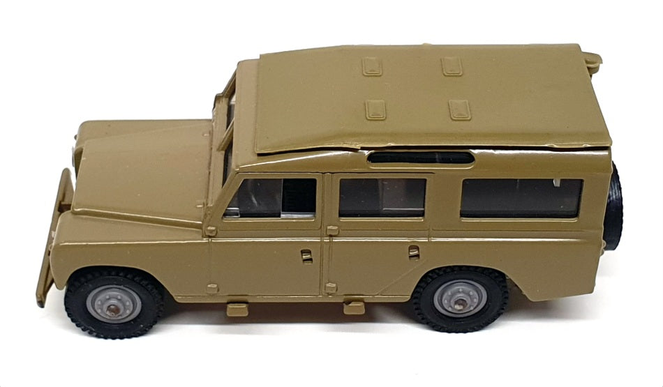 Solido 1/43 Scale Diecast No. 66 - Land Rover - Green