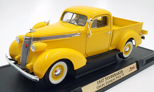 Road Signature 1/18 Scale 92458 1937 Studebaker Coupe Express Pick-Up Yellow
