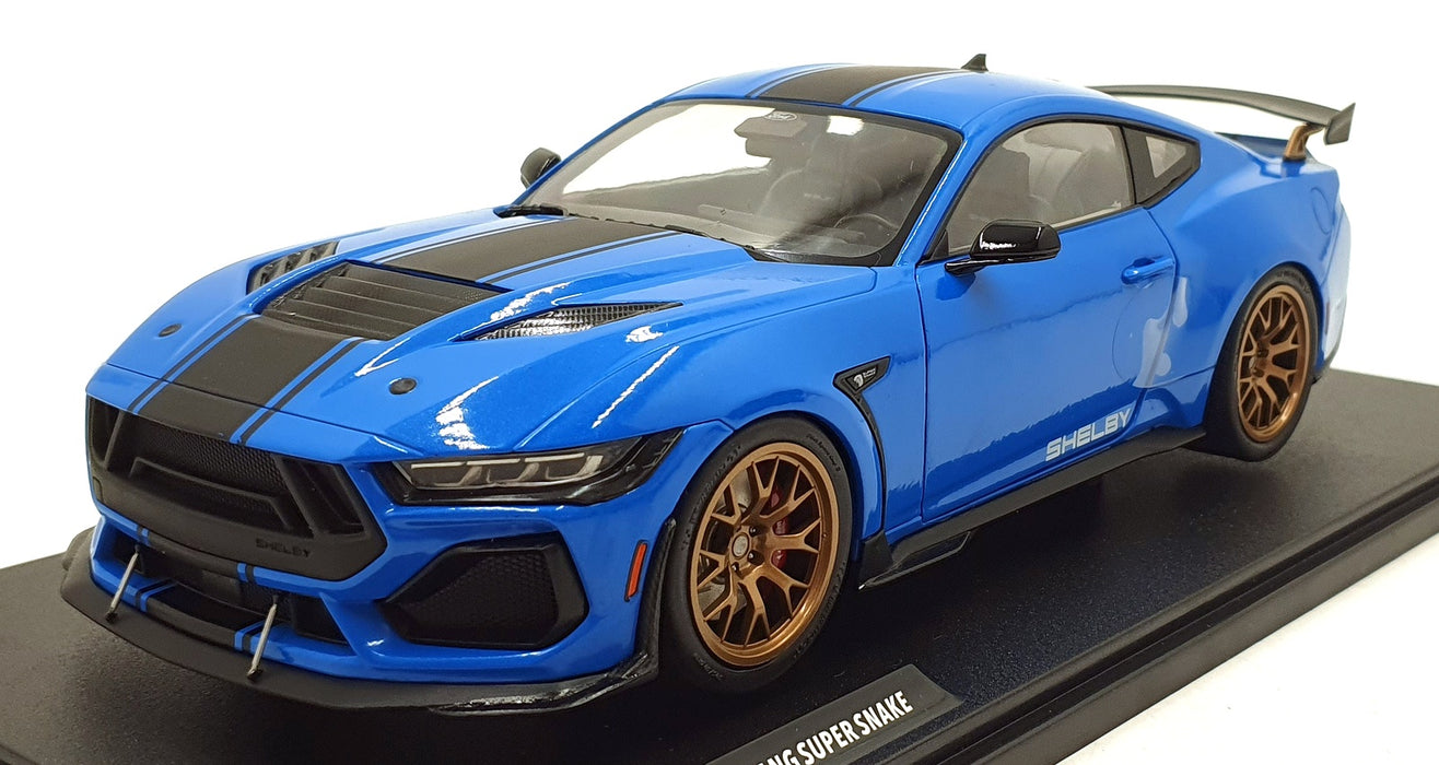 Solido 1/18 Scale Diecast S1813802 - Ford Shelby Mustang Super Snake - Blue