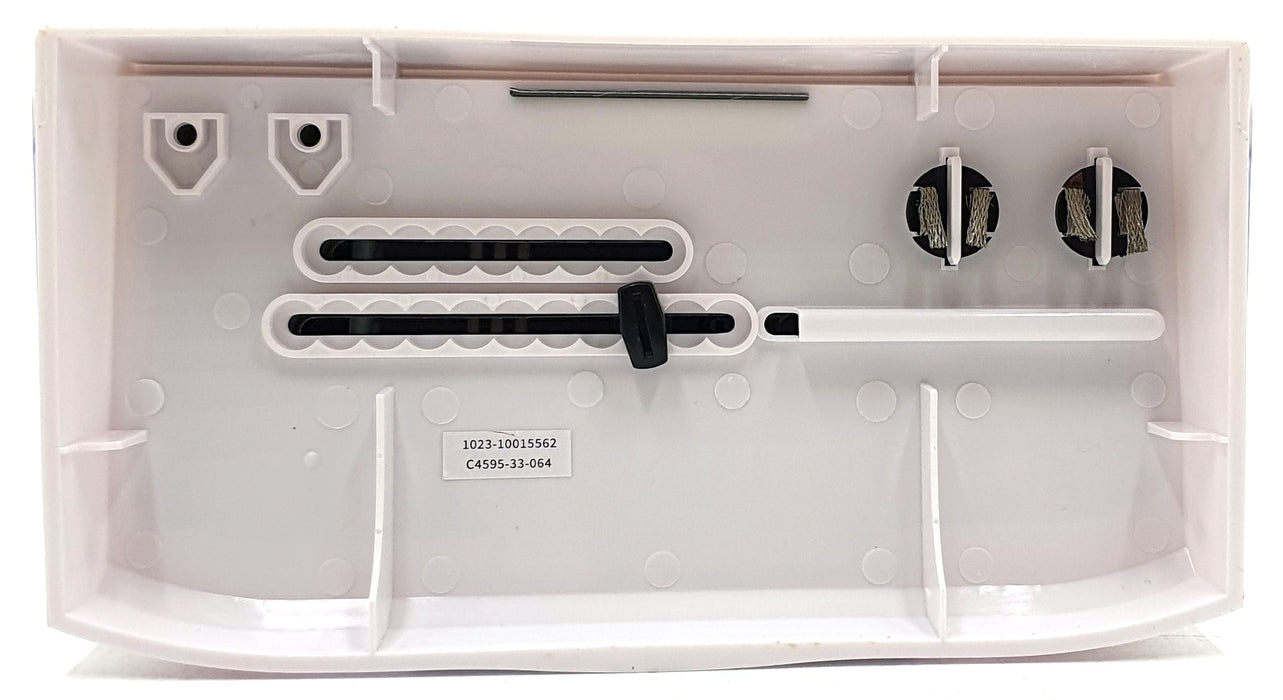 Scalextric 1/32 Scale Slotcar C4595 - Plymouth Barracuda - Wick