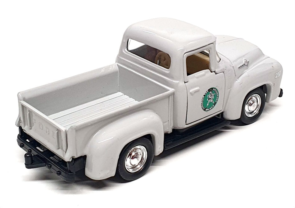 Road Champs 1/43 Scale Diecast 64235 - Ford F-100 Truck - Grey