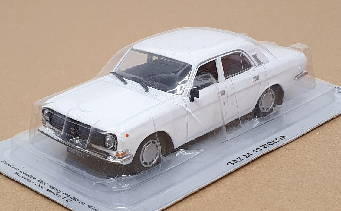 Altaya 1/43 Scale Diecast SOV05E - Russian GAZ 24-10 Volga - White