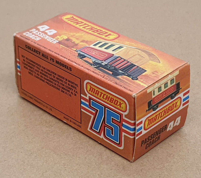Matchbox 75 Small Scale No. 44 - Passenger Coach - Cream/Red