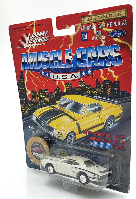 Johnny Lightning 1/64 Scale 200-180 - Muscle Cars USA 1970 Super Bee - White