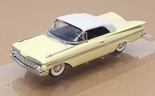 Vitesse 1/43 Scale 391 - 1960 Chevrolet Impala Open Cabrio - Yellow/White
