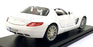 Maisto 1/18 Scale Diecast 46629 - Mercedes-Benz SL63 AMG - White with Black Base