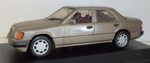 Minichamps 1/43 Scale Best Nr 3231 Mercedes Benz 400E V8 Limousine 1992