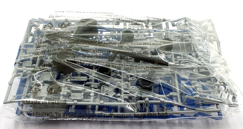 Revell 1/32 Scale Unbuilt Kit 07741 - Tyrrell P34/2