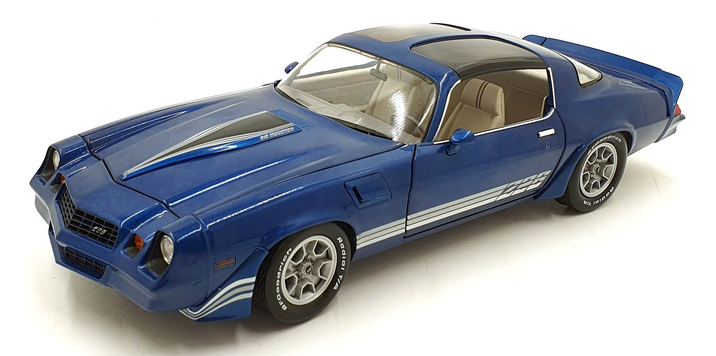 Greenlight 1/18 Scale Diecast 13691 - 1980 Chevrolet Camaro Z28 - Blue