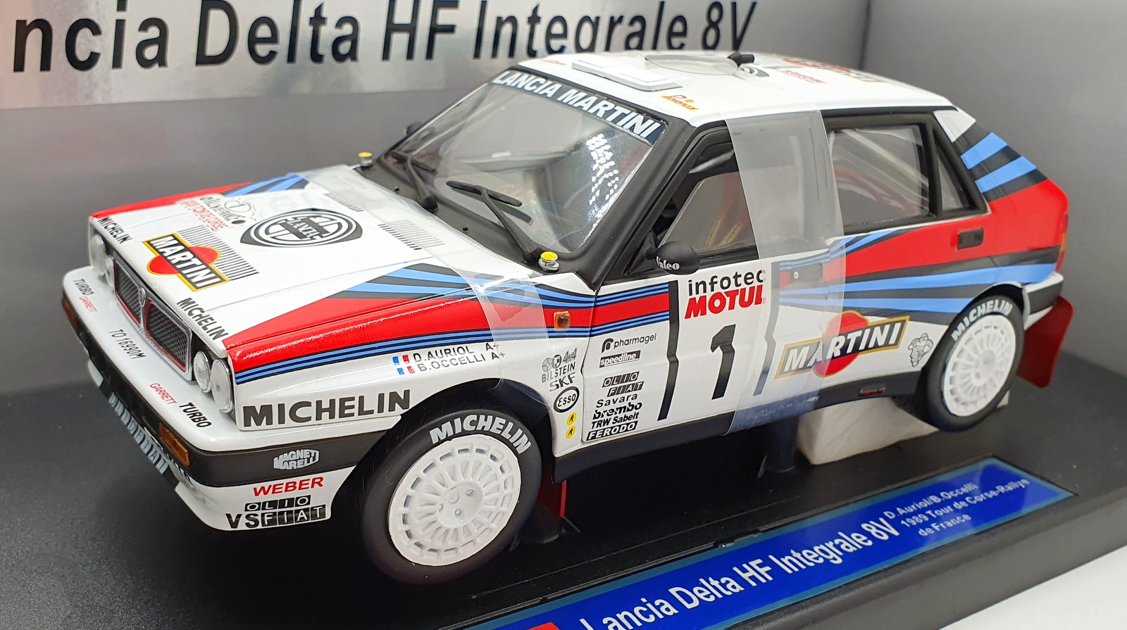 Sun Star 1/18 Scale 3112 - Lancia Delta HF Intergrale 8V 1989 TDC #1 Auriol