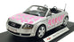 Maisto 1/18 31878 - Special Edition Valentine Audi TT - Silver/Pink