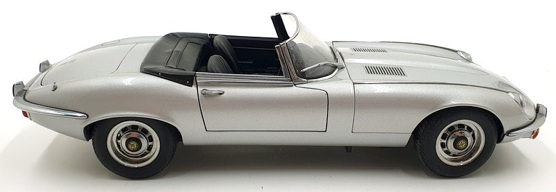 Autoart 1/18 scale 73521 - Jaguar E-Type Roadster series 3 V12 - Silver
