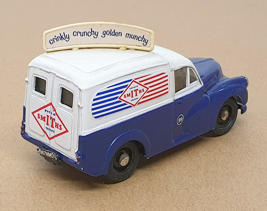 Corgi 1/43 Scale C959 - Morris Minor Van Smiths Crisps - White/Blue