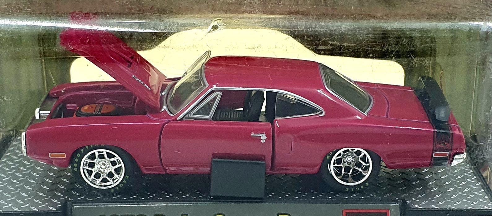 Castline M2 Machines 1/64 Scale 09-09 - 1970 Dodge Super Bee - Pink