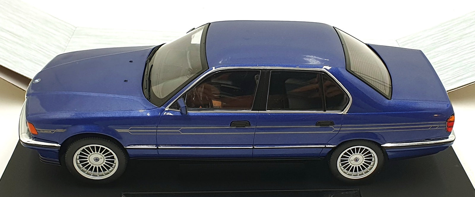 MCG 1/18 Scale Diecast MCG18232 - BMW E32 Alpina B11 3.5 - Met. Blue