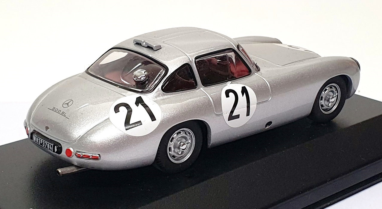 Ixo 1/43 Scale LM1952 - Mercedes Benz 300SL #21 Winner Le Mans 1952 - Silver