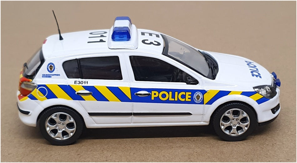 Vanguards 1/43 Scale VA09410 - Vauxhall Astra 1.7CDTi W. Midlands Police - White