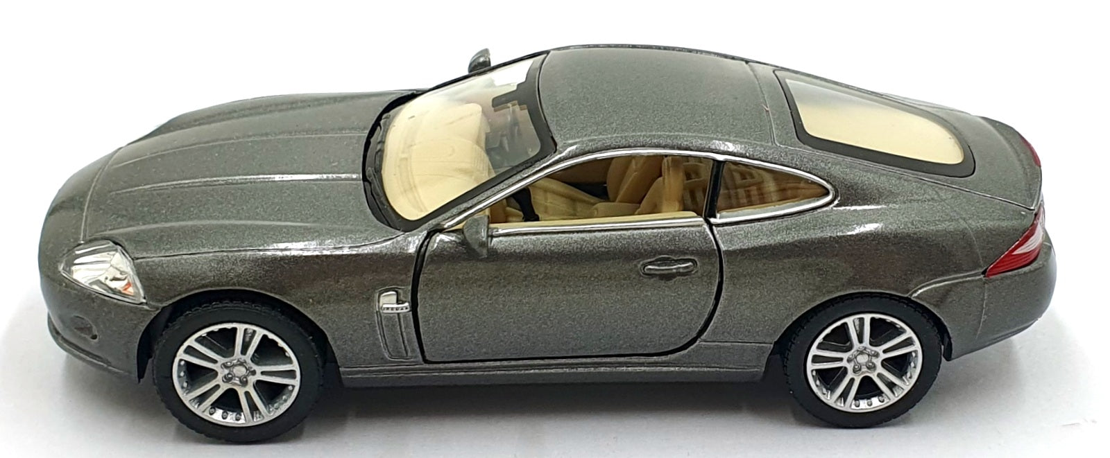 Kinsmart 1/38 Scale Pull Back & Go KT5321D - Jaguar XK Coupe - Dark Silver