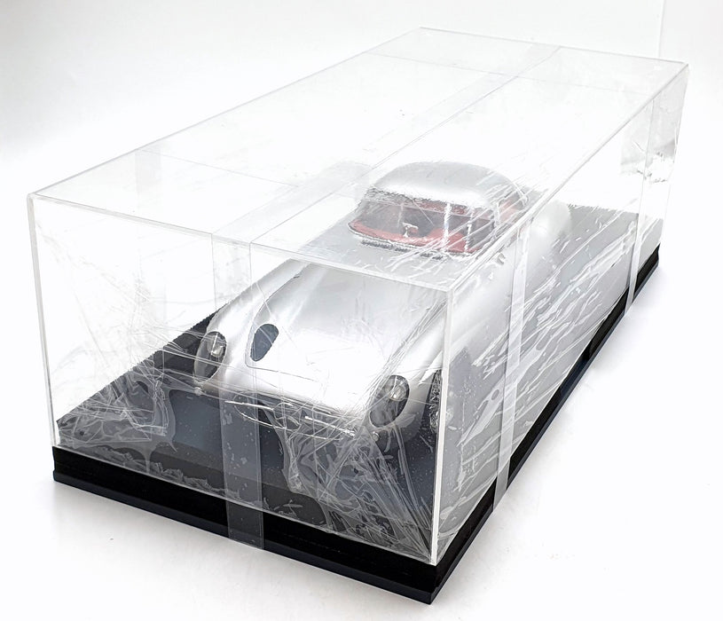 Spark 1/12 Scale 45 005 2700 - Mercedes-Benz 300 SLR Uhlenhaut Coupe - Silver