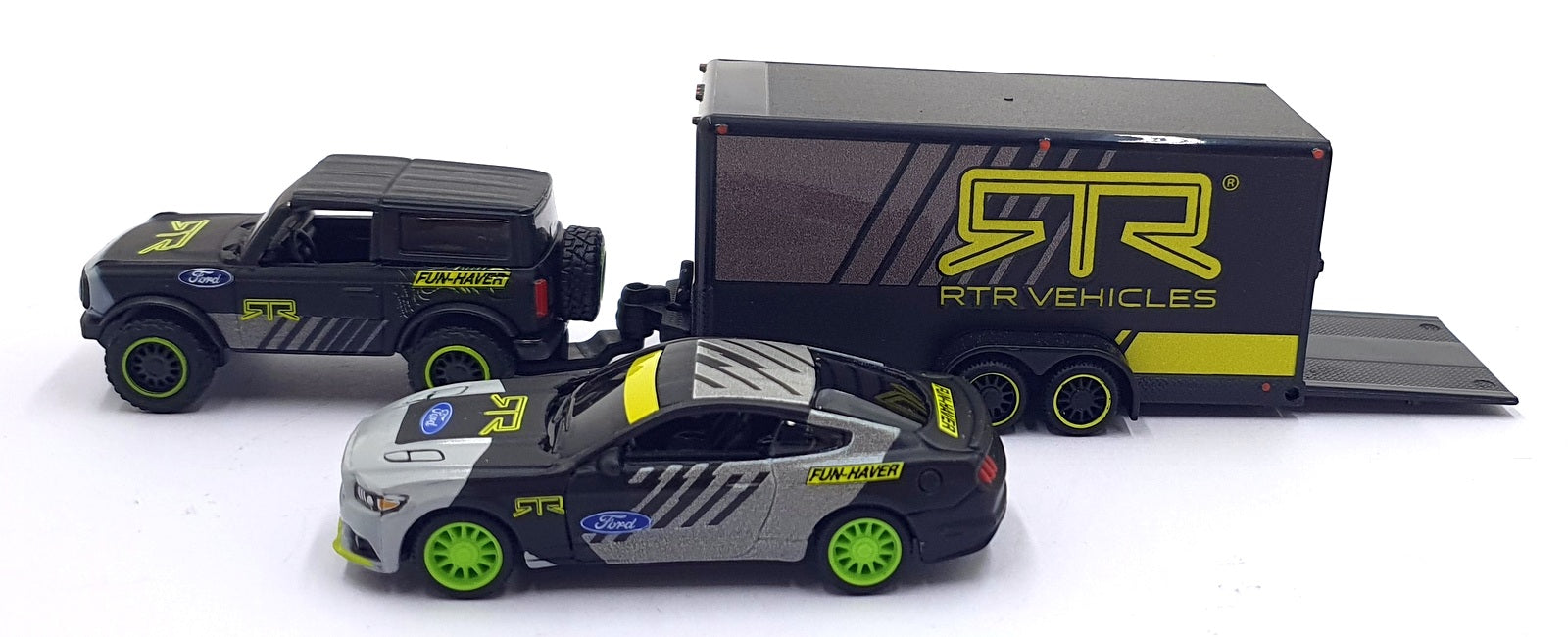 Maisto 1/64 Scale Diecast 11404 - 2021 Ford Bronco/2015 Ford Mustang GT