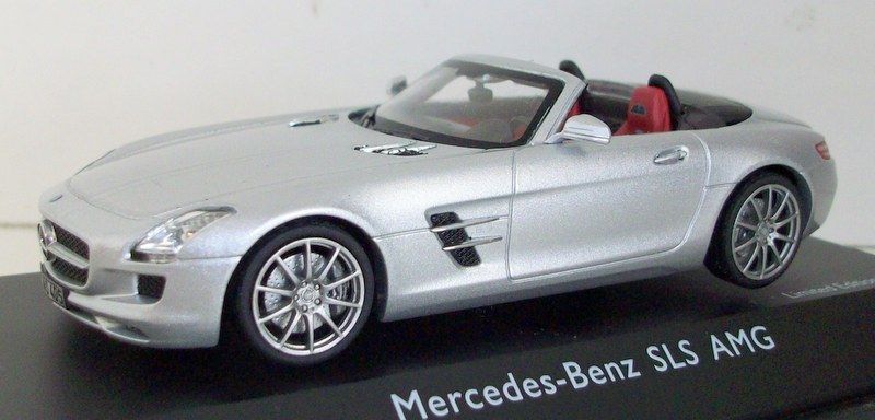 Schuco 1/43 Scale 450745700 Mercedes Benz SLS AMG Roadster A197 silver