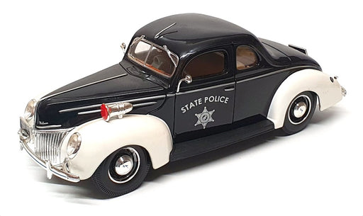 Maisto 1/18 Scale 29623G - 1939 Ford Deluxe State Police - Black/White