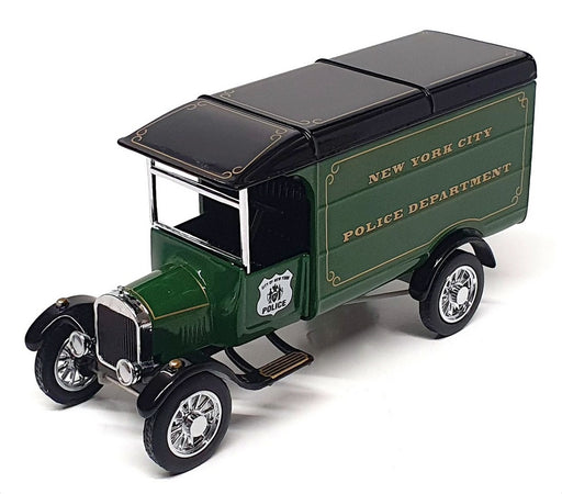 Matchbox DYM28024 - 1926 Ford TT Van New York Police Dept. - Green/Black
