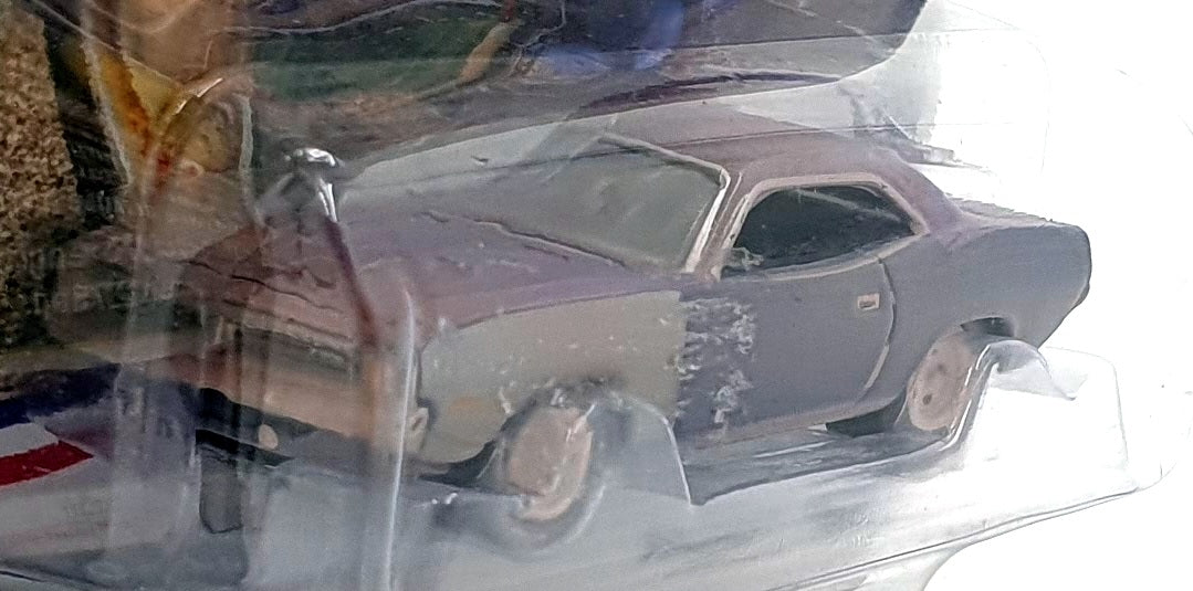 Johnny Lighting 1/64 Scale JLMC020 - 1970 Plymouth Cuda - Purple