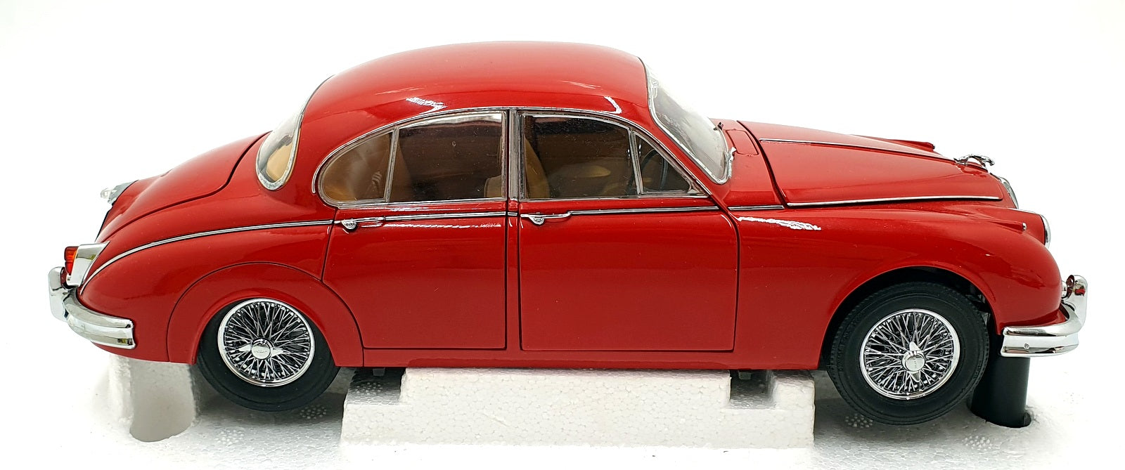 Model Icons 1/18 Scale 2010001 - Jaguar Mk2 RHD - Carman Red