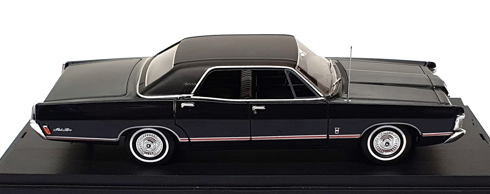 Goldvarg 1/43 Scale Resin GC-085A - 1968 Mercury Brougham - Black