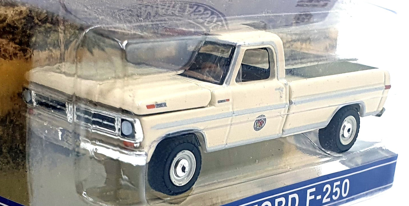 Greenlight 1/64 Scale 44965-C - 1972 Ford F-250 Truck - Fall Guy