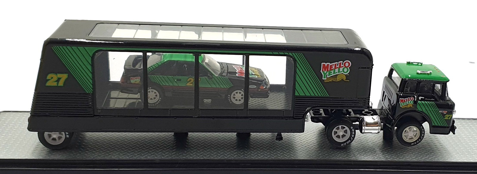 Castline M2 Machines 1/64 Scale TW13 1970 Ford C-8000 & 1987 Mustang GT