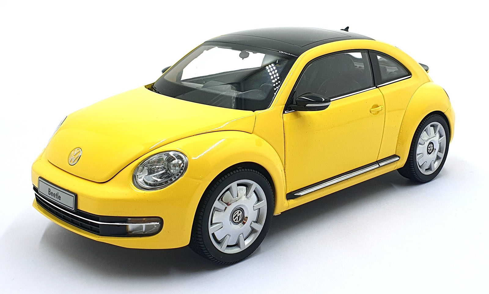 Kyosho 1/18 Scale Diecast 08811SY - Volkswagen The Beetle Coupe - Sun Flow