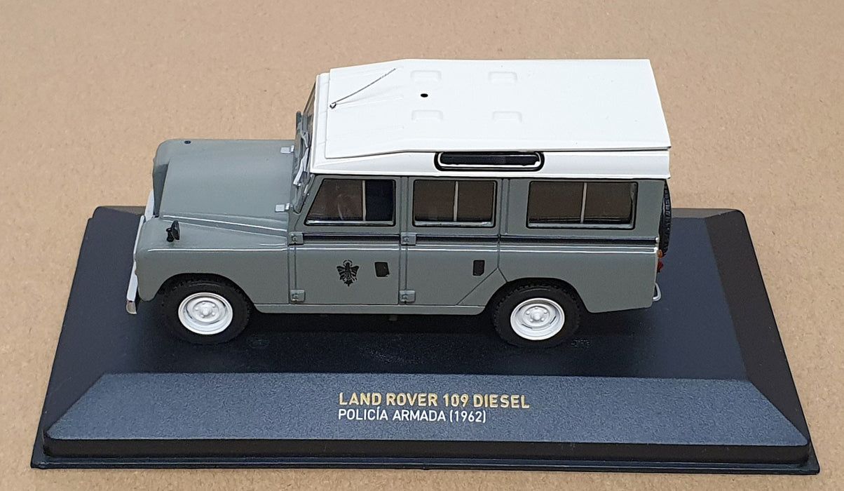 Altaya 1/43 Scale PA463 - Land Rover 109 Diesel Policia Armada - Grey/White