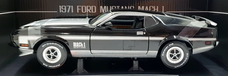 Sun Star 1/18 Scale 3639 - 1971 Ford Mustang Mach 1 - Black/Silver