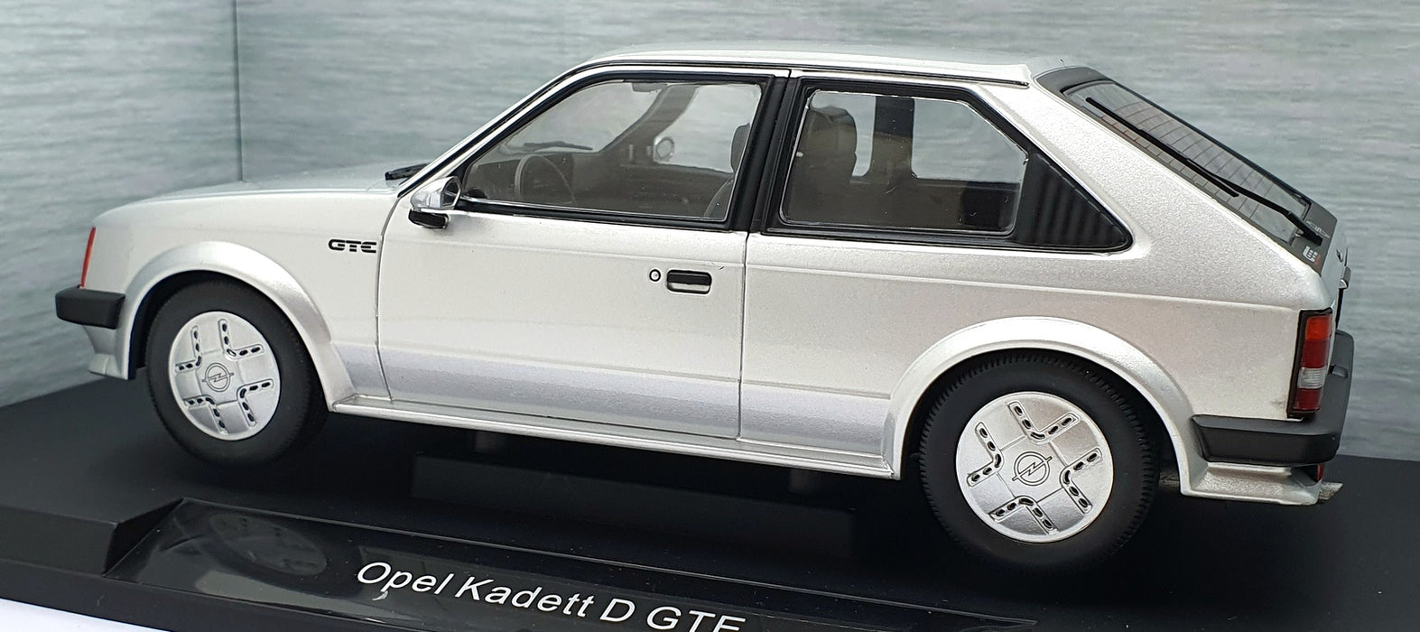 Model Car Group 1/18 Scale MCG18533 - Opel Kadett D GTE - Silver