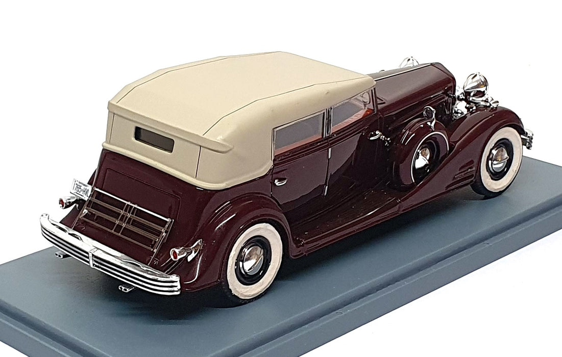 Neo 1/43 Scale 45765 - 1933 Cadillac Fleetwood Allweather Phaeton - Maroon