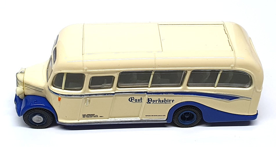 EFE 1/76 Scale 20109 - Bedford OB Coach East Yorkshire - Cream/Blue