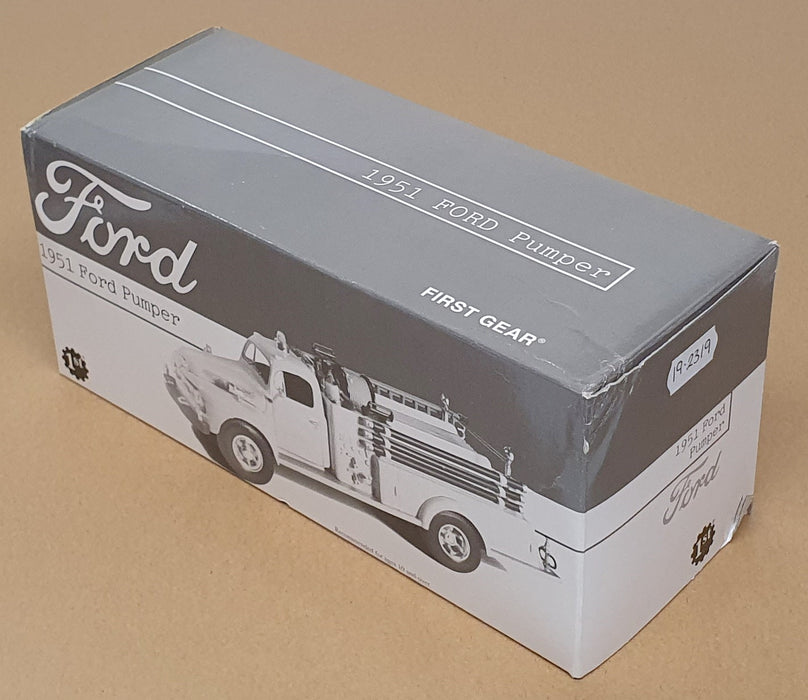 First Gear 1/34 Scale 19-2319 1951 Ford Pumper Fire Truck Texaco Fire Chief Red