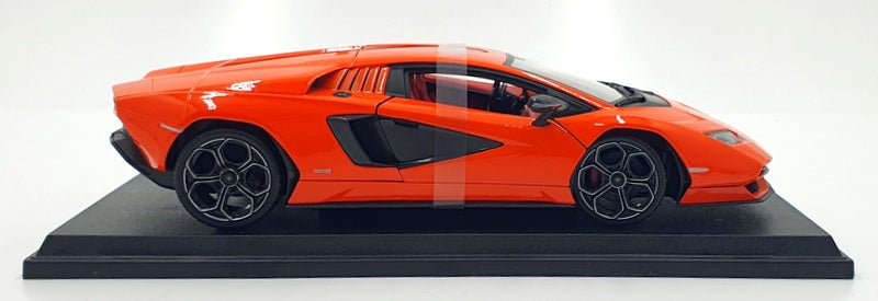 Maisto 1/18 Scale Diecast 46629 - Lamborghini Countach LPI 800-4 - Orange