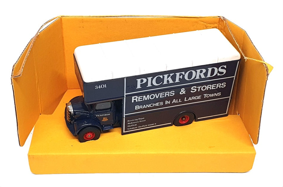 Corgi 1/50 Scale C953/1 - Bedford O Series Pantechnicon "Pickfords" Blue