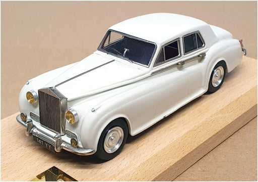 Top Marques 1/43 Scale RR5 - 1955 Rolls Royce Phantom 1 Saloon - White