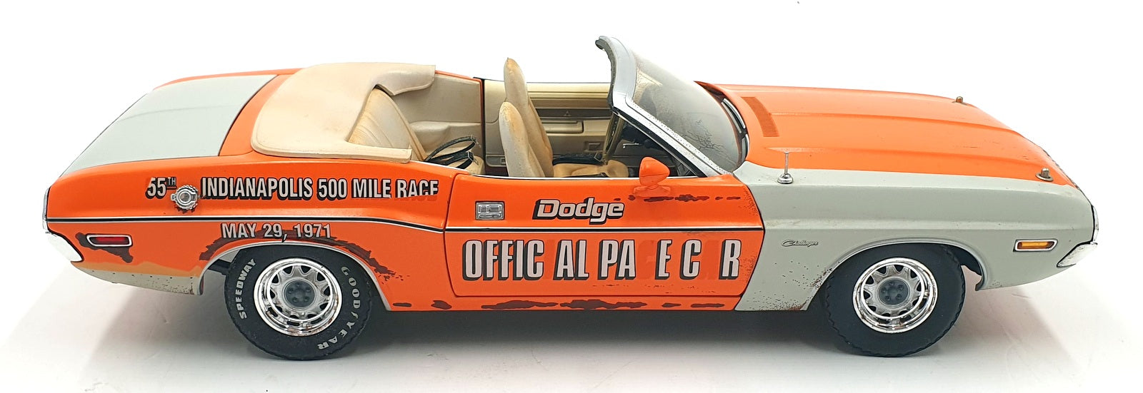 Greenlight 1/18 Scale Diecast 50816 - Dodge Challenger Pace Car Orange/Black