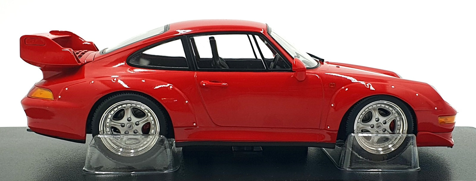KK Scale 1/18 Scale KKDC181425S - 1996 Porsche 911 (993) GT2 - Red