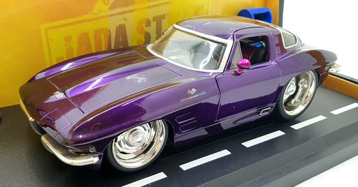 Jada 1/18 Scale Diecast 63014 - 1963 Chevrolet Corvette Stingray - Purple
