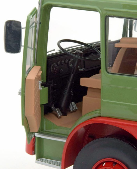 Road Kings 1/18 Scale RK180052 - 1972 MAN 16304 F7 Tractor Truck Green/Red