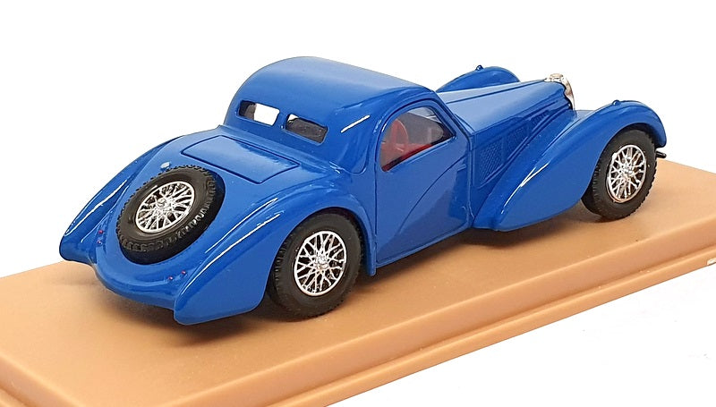 Solido 1/43 Scale Diecast No. 88 - 1939 Bugatti Atalante - Blue