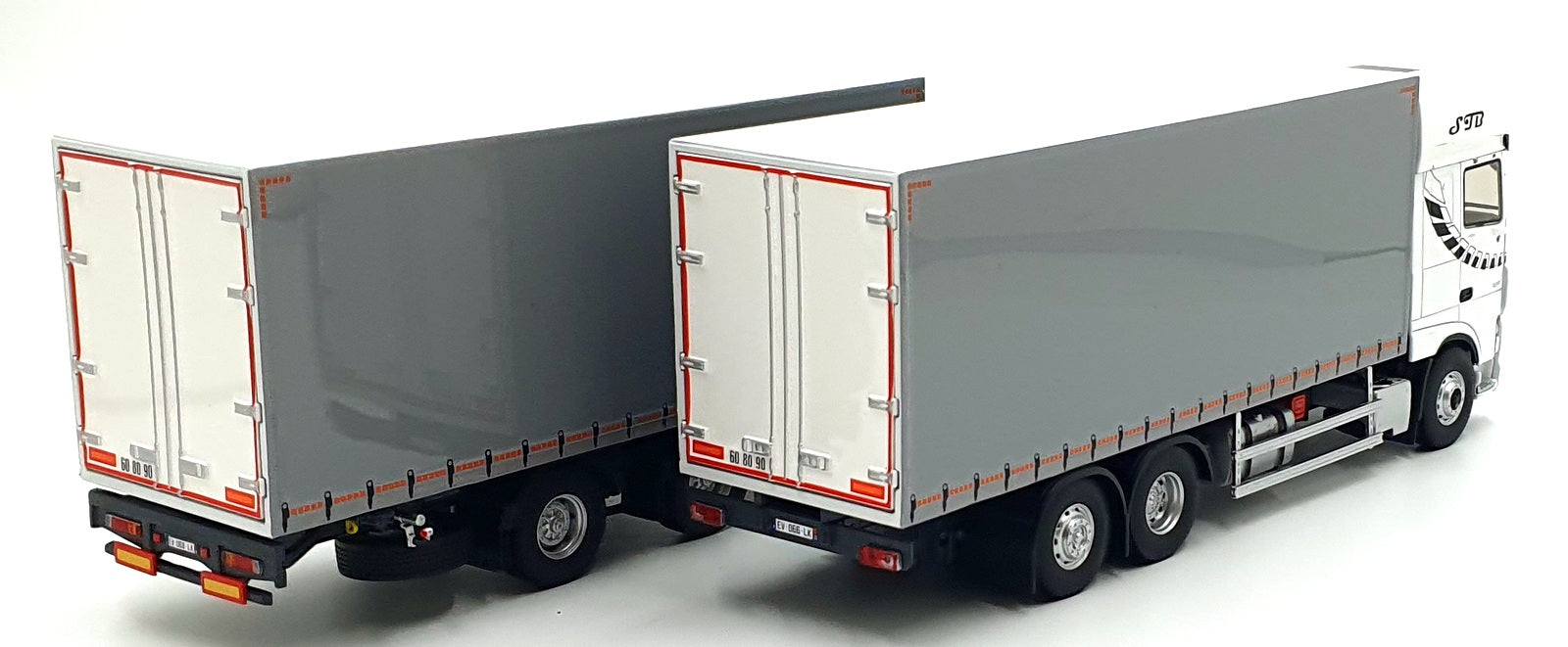 Eligor 1/43 Scale 116404 - 2017 DAF XF Camion Remorque Transporter STB