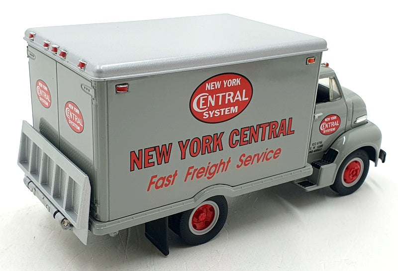First Gear 1/34 Scale 19-1436 1953 Ford C-600 Straight Truck N.Y Central System